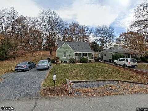 College, STAUNTON, VA 24401
