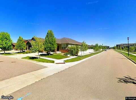 Nadine, LONGMONT, CO 80504