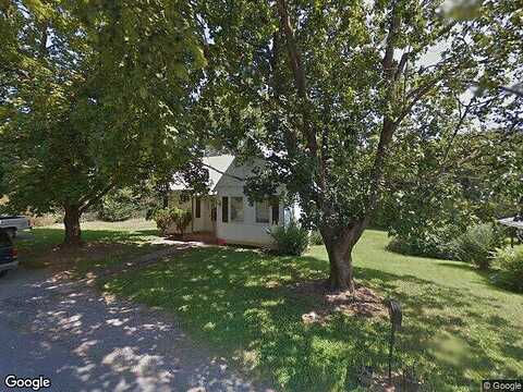 Vinson, STAUNTON, VA 24401