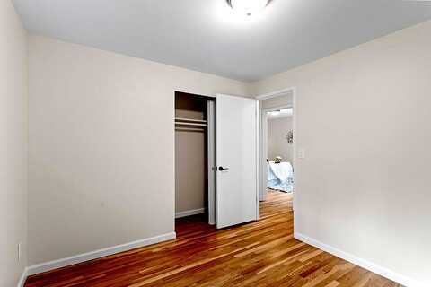 29Th, BELLEVUE, WA 98008