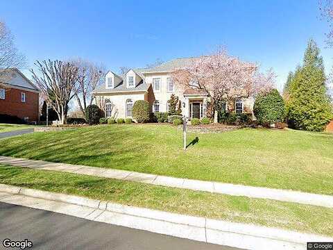 Highland Glen, MC LEAN, VA 22101