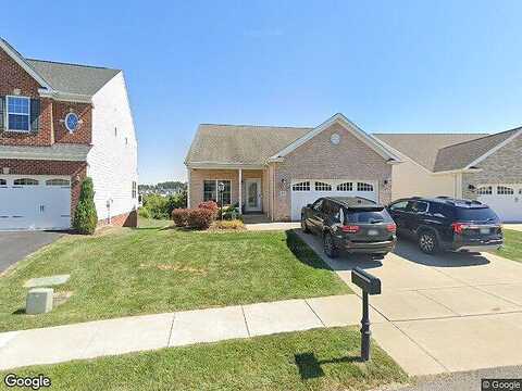 Village, OAKDALE, PA 15071