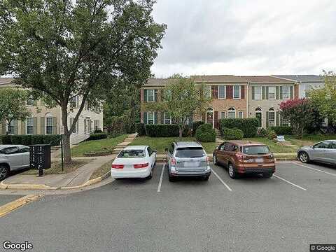 Foxhole, FAIRFAX, VA 22033