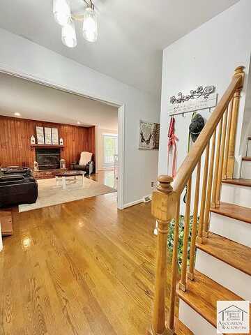 Knollwood, MARTINSVILLE, VA 24112