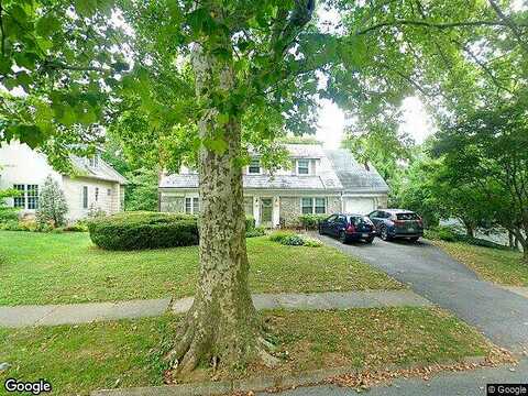 Helen, LANCASTER, PA 17601