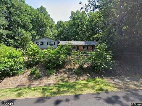 Adel, OAKTON, VA 22124