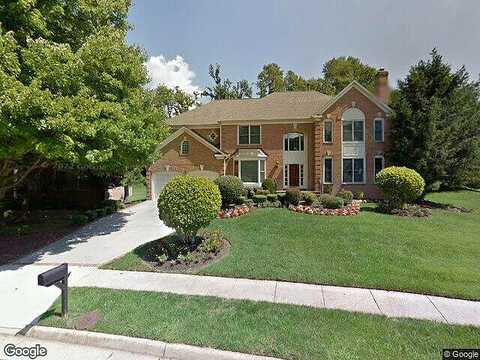 Castlewood, OAKTON, VA 22124