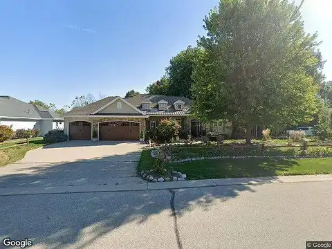Ava, NEENAH, WI 54956