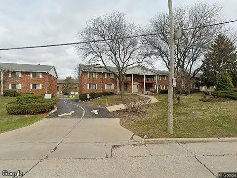 Howard, MILWAUKEE, WI 53220