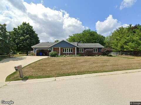 Stoneridge, SUSSEX, WI 53089