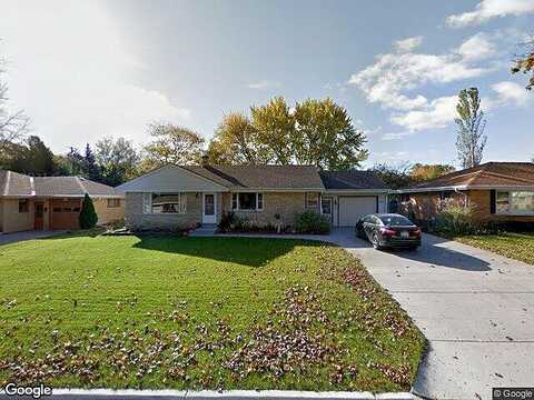 Donald, MENOMONEE FALLS, WI 53051