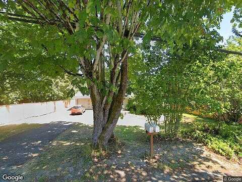 132Nd, KIRKLAND, WA 98033
