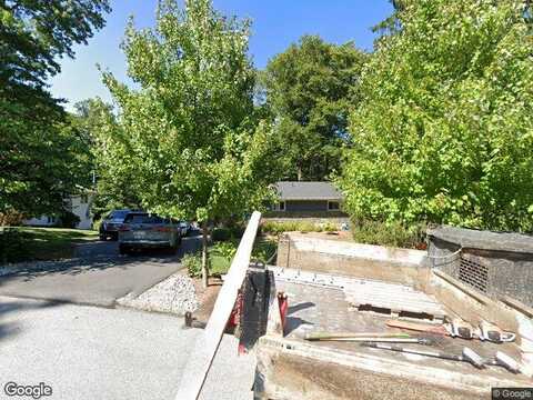Riddlewood, MEDIA, PA 19063