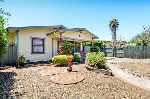 7Th, ESCONDIDO, CA 92025