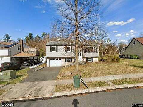 Tamarack, READING, PA 19607