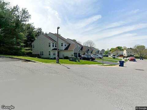 Danielle, COATESVILLE, PA 19320