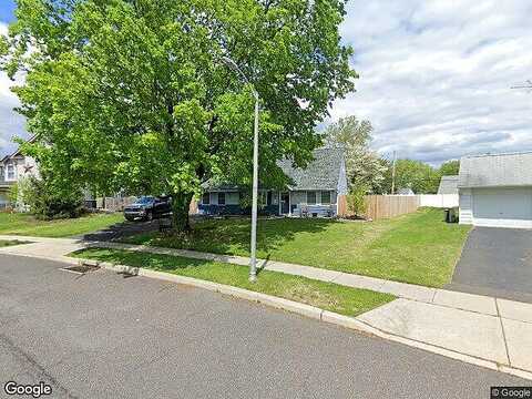 New Pond, LEVITTOWN, PA 19054