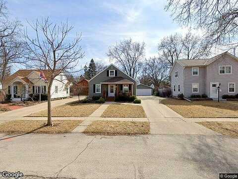 Arizona, MILWAUKEE, WI 53219