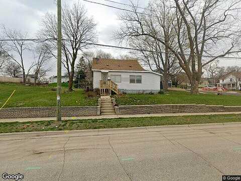 South, STOUGHTON, WI 53589
