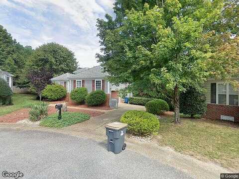 Queen Bishop, WILLIAMSBURG, VA 23185