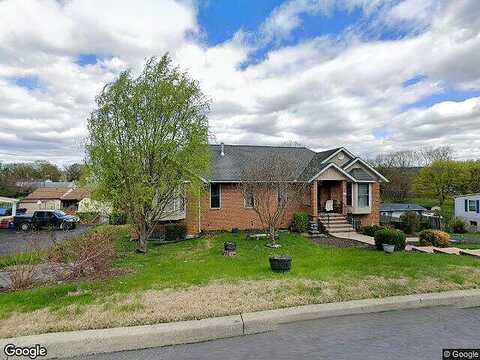 Hilltop, READING, PA 19605