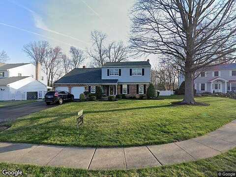 Arionne, HATBORO, PA 19040