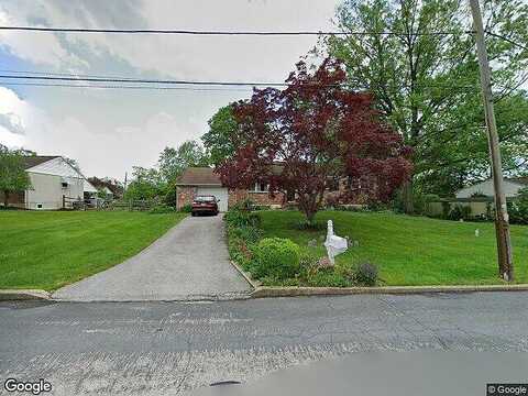 Lisa, NORRISTOWN, PA 19403