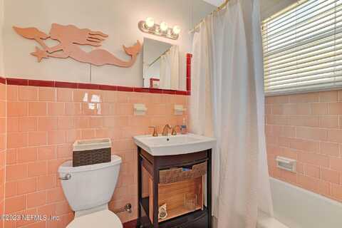 32Nd, JACKSONVILLE BEACH, FL 32250