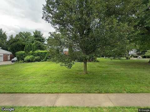 Coachlight, HUNTINGDON VALLEY, PA 19006