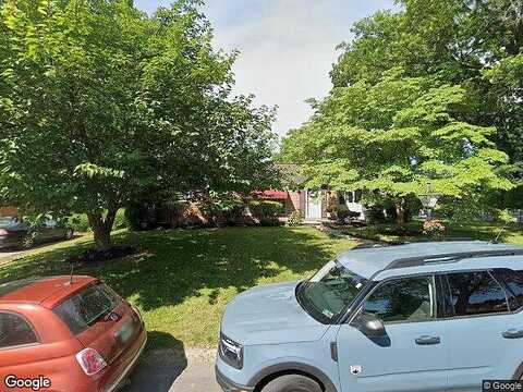 Crystal, YORK, PA 17402