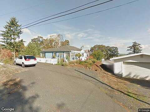 1St, SAINT HELENS, OR 97051