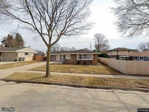 Henry, MILWAUKEE, WI 53221