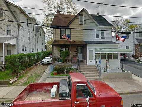 Maple, CLIFTON HEIGHTS, PA 19018