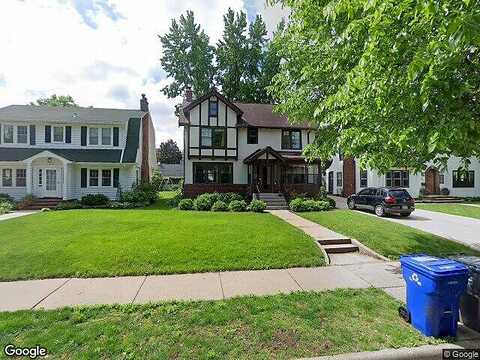 Riverwood, SAINT PAUL, MN 55104
