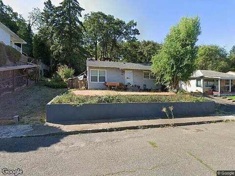 17Th, THE DALLES, OR 97058