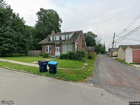 Centre, Black Horse, PA 19403
