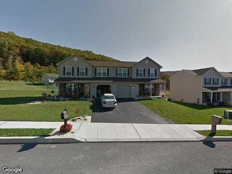 Brinan, TEMPLE, PA 19560
