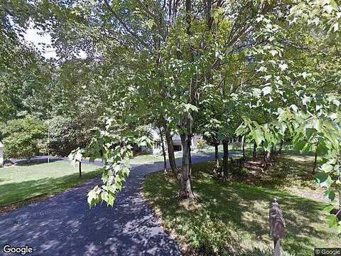 Latigo, OAKTON, VA 22124