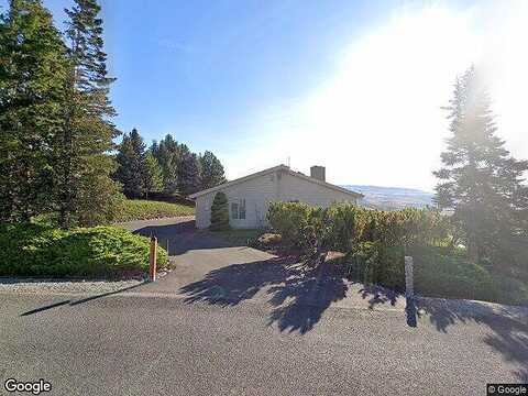 April, WENATCHEE, WA 98801