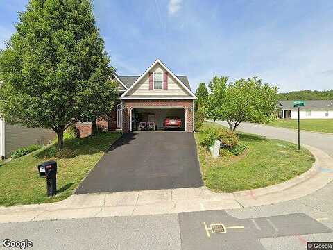 William, ROANOKE, VA 24018