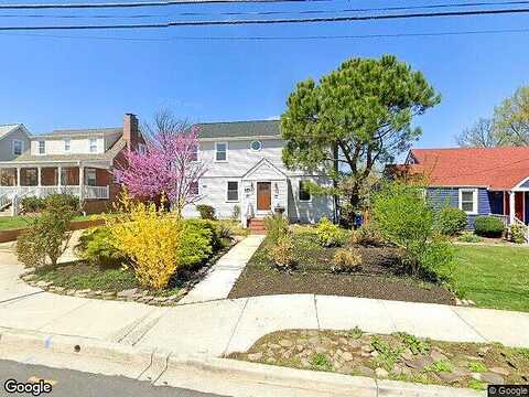 8Th, ARLINGTON, VA 22204
