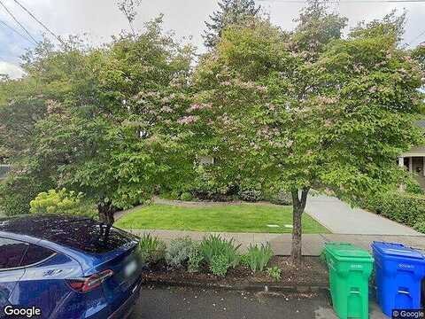 34Th, PORTLAND, OR 97212