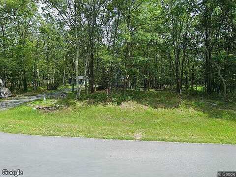 Village, EFFORT, PA 18330