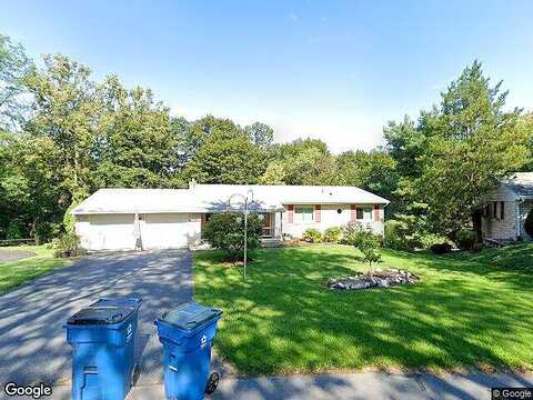 Broadmoor, MECHANICSBURG, PA 17055