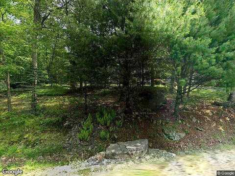 Ski Way, HENRYVILLE, PA 18332