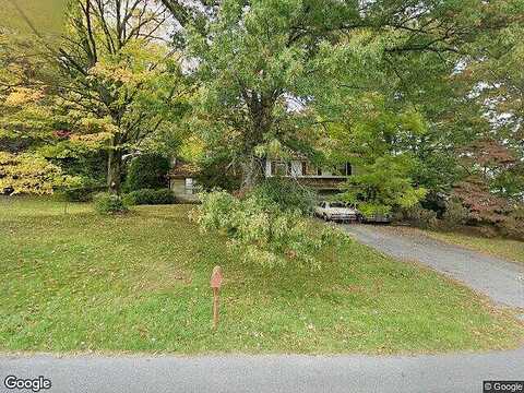 Foxcroft, CAMP HILL, PA 17011