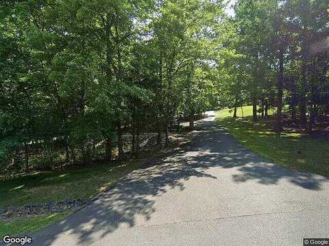 Miller Heights, OAKTON, VA 22124