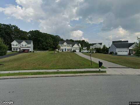Kaitlyn, HANOVER, PA 17331