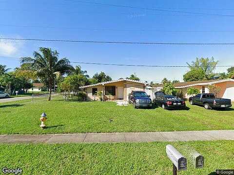 4Th, NORTH MIAMI BEACH, FL 33162