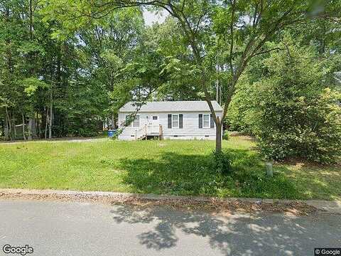 Queensway, NORTH CHESTERFIELD, VA 23236